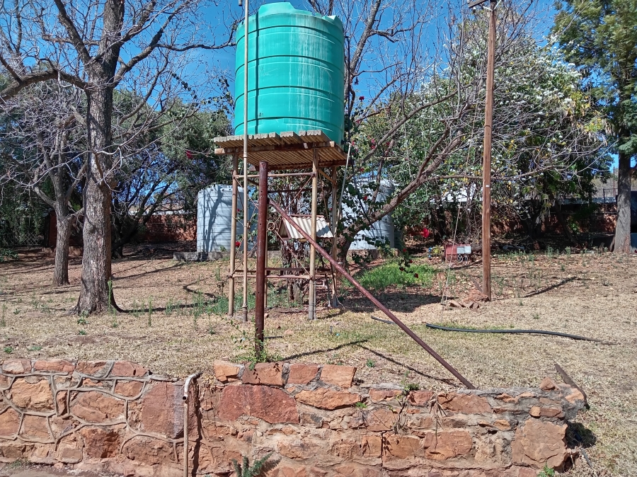 11 Bedroom Property for Sale in De Wildt North West